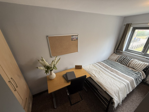 Bedroom 2 at 26 Broom Walk
